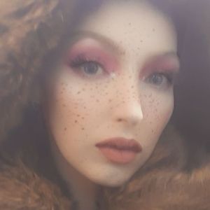 Meet your Posher, Melissa lee